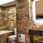 Tsarevets Boutique & Велико-Тырново