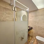 Tsarevets Boutique & Отель