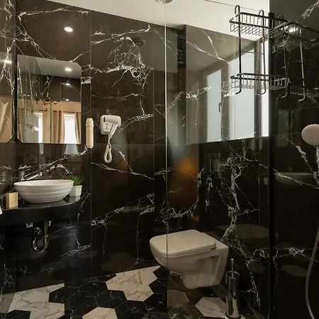 Tsarevets Boutique & Veliko Tarnovo