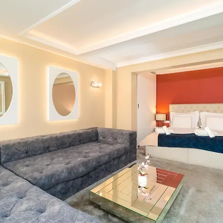 Tsarevets Boutique & מלון 4*