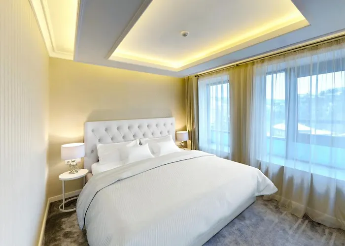 Отель Tsarevets Boutique & 4*